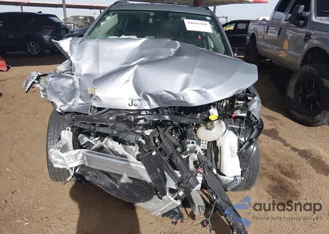 2022 Jeep Compass Latitude 4X4 from USA, damaged, VIN 3C4NJDBB0NT233072